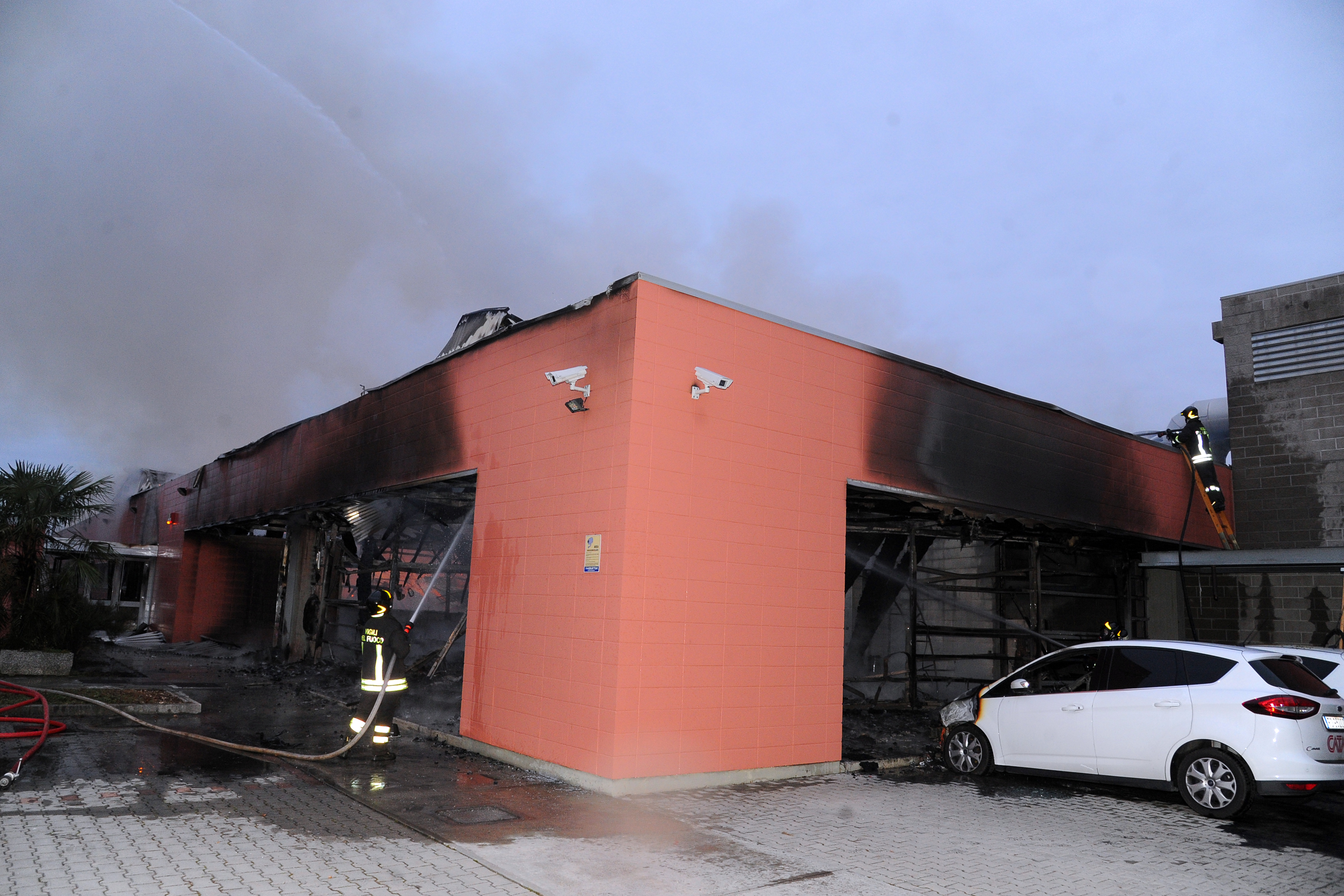 incendio-laboratorio-tagliafuoco incendio-laboratorio-tagliafuoco