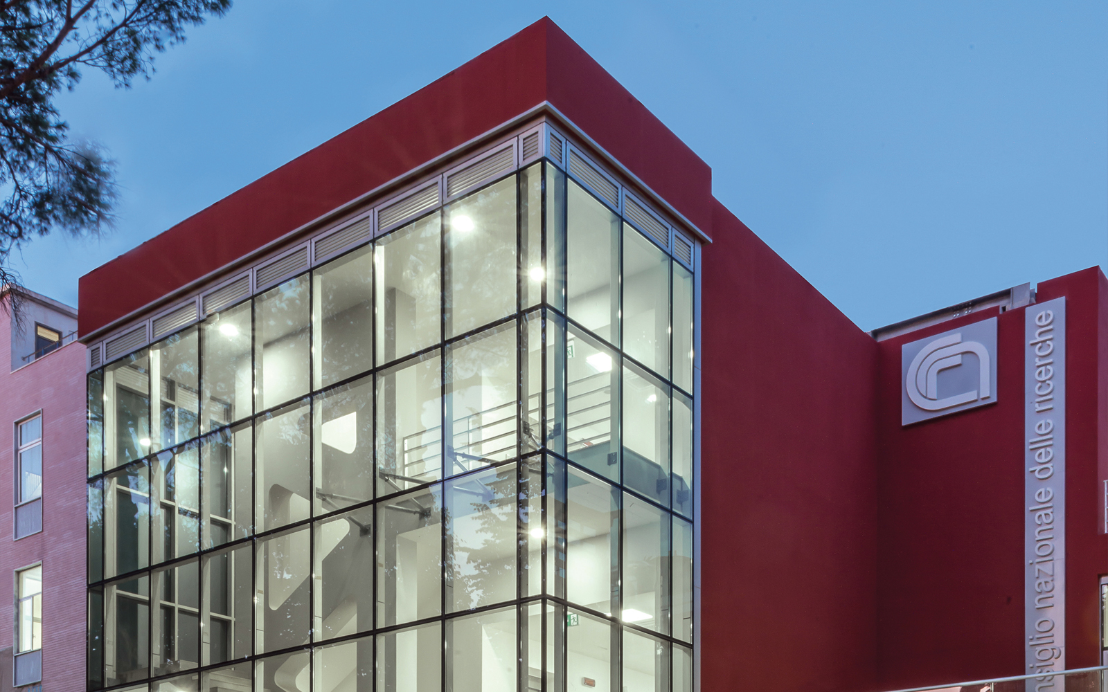 metrocubo114-nuovo-polo-tecnologico-cnr-napoli-facciata