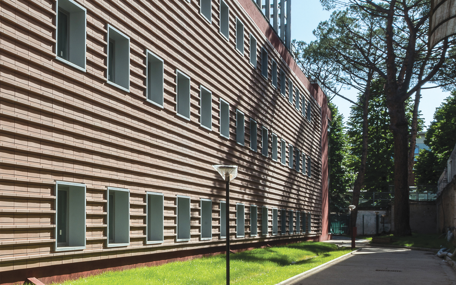 metrocubo114-nuovo-polo-tecnologico-cnr-napoli-lecablocco-facciata-ventilata