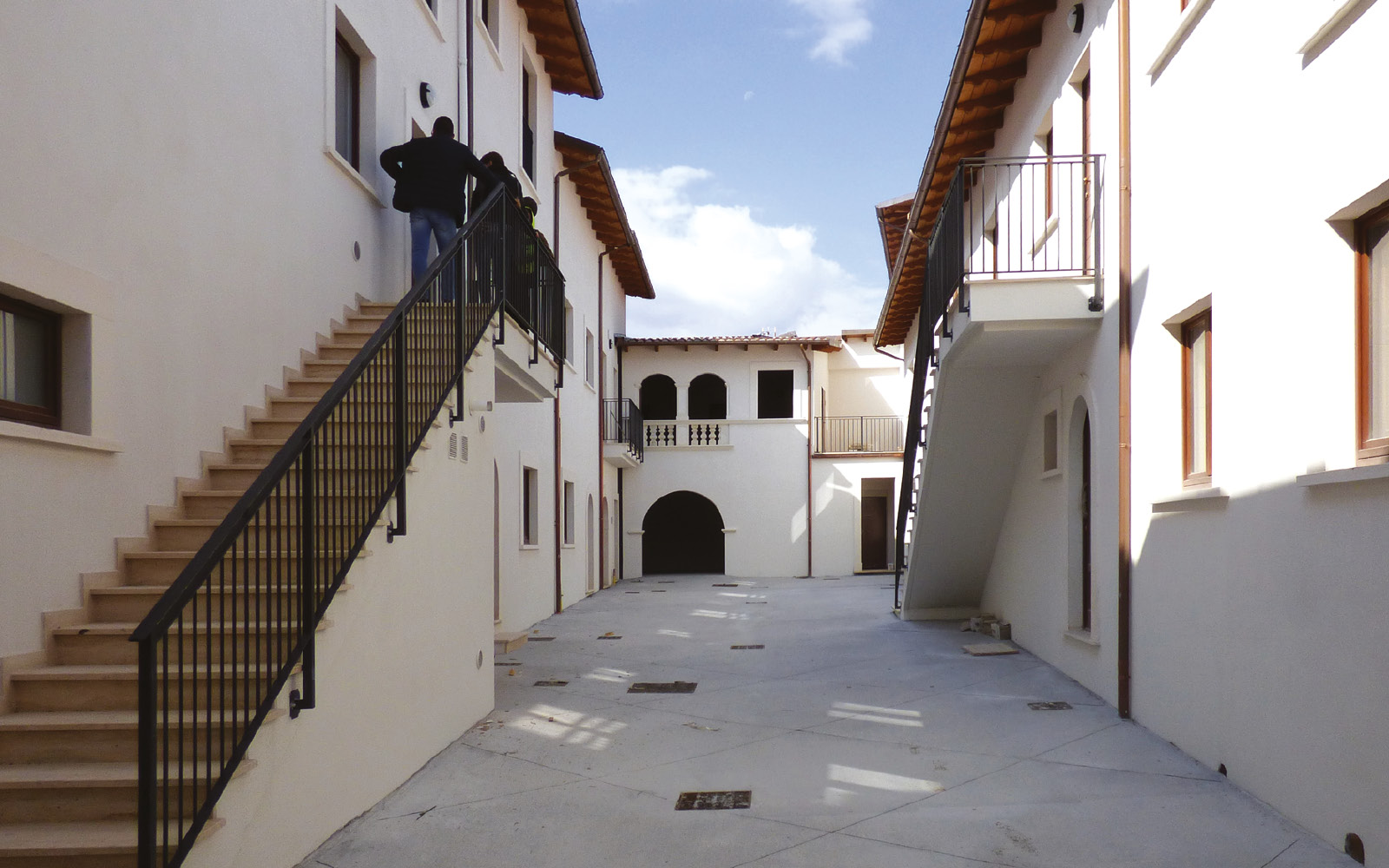 mc115-aggregato-edilizio-ciancone-onna-via1