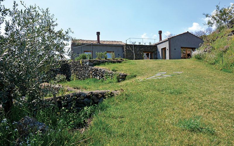 mc113-case-in-pietra-lecablocco-esterno2